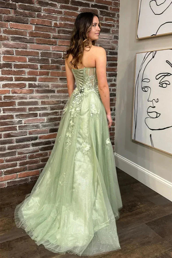 Vestido de fiesta largo floral sin tirantes con corte A y abertura